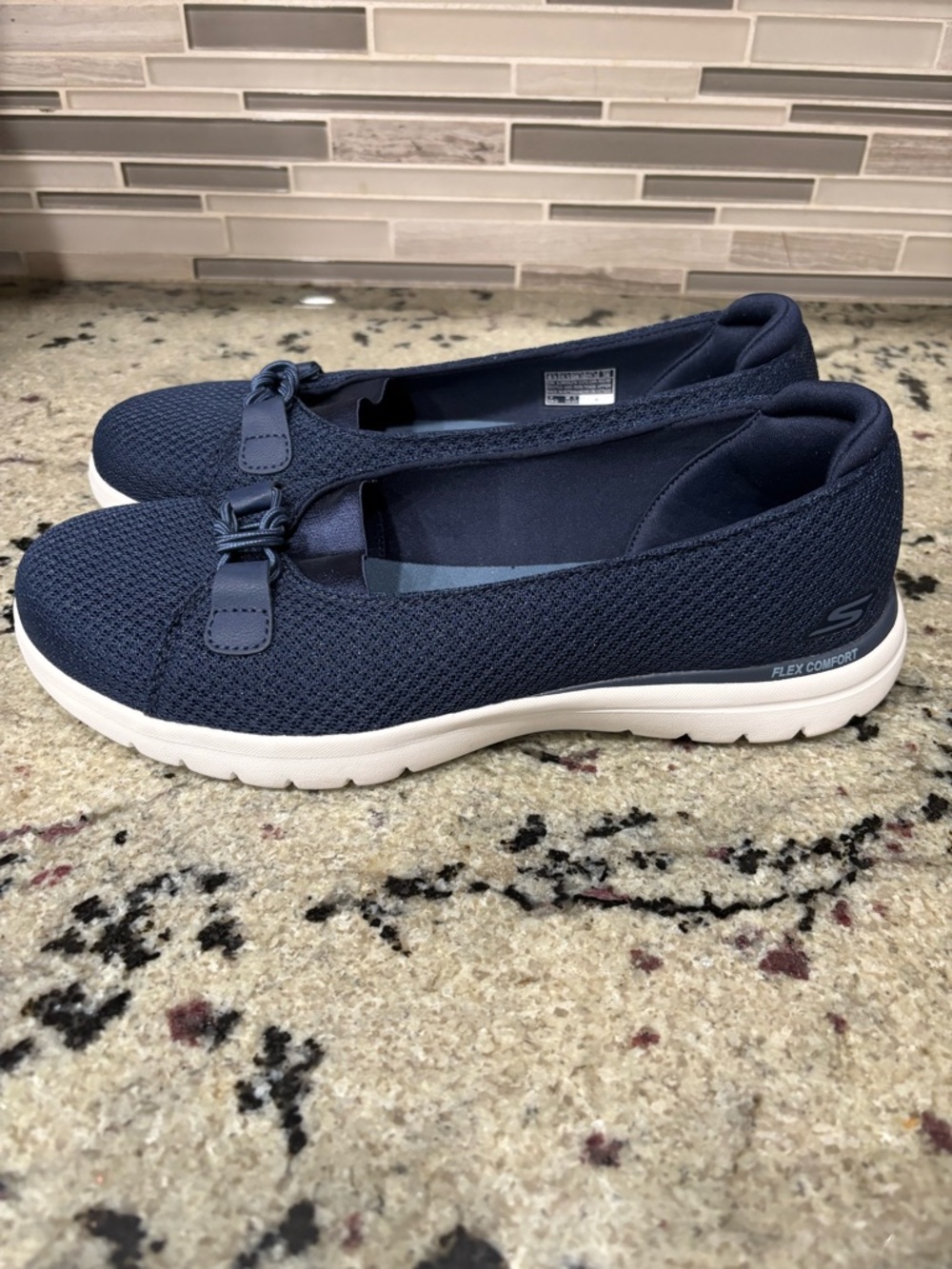 Skechers Navy Blue Slip On Women’s Size 8.5 New - Picture 2 of 6